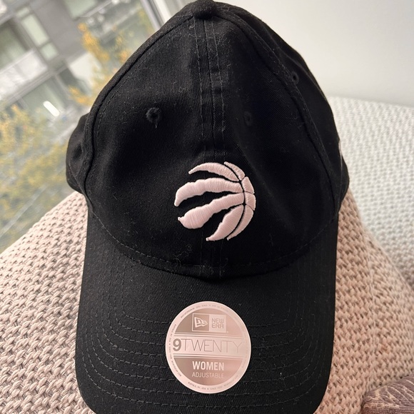 Raptors basketball cap - Picture 1 of 6